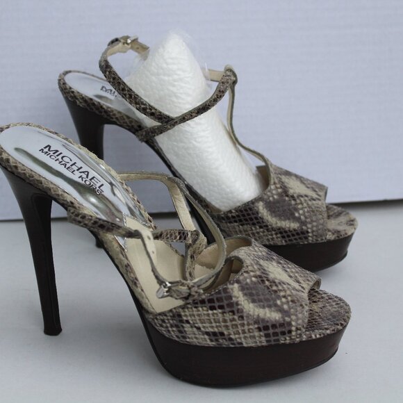 MICHAEL KORS  T-STRAP WOMEN PLATFORM HEELS SHOES SNAKE PRINT Size 7m - Picture 4 of 8